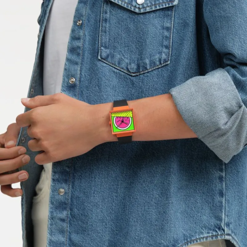 Breaks Free X Keith HaringSO34Z101 - BREAKS TIME<Swatch Best